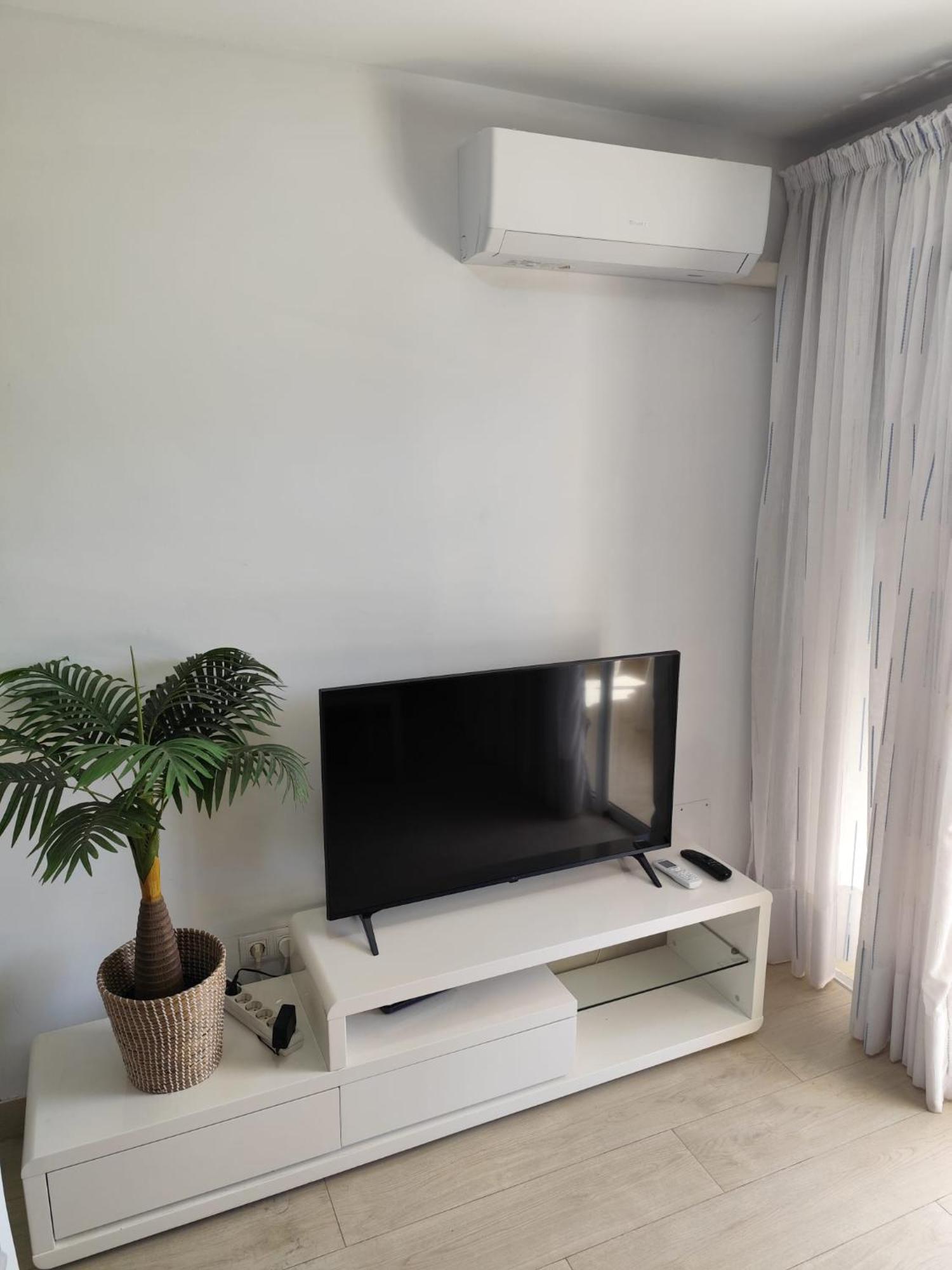 White And Quiet! Modern Apartment In San Agustin San Bartolome de Tirajana  Exterior photo
